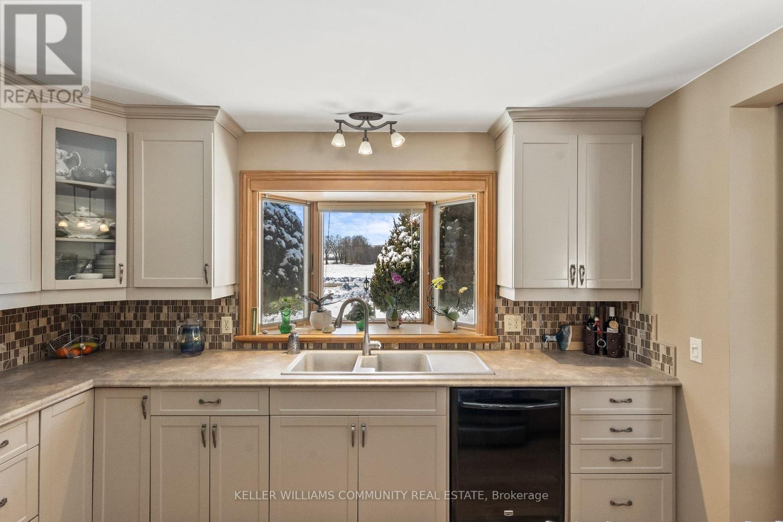 456 Janetville Road, Kawartha Lakes, Ontario  L0B 1K0 - Photo 6 - X12823290