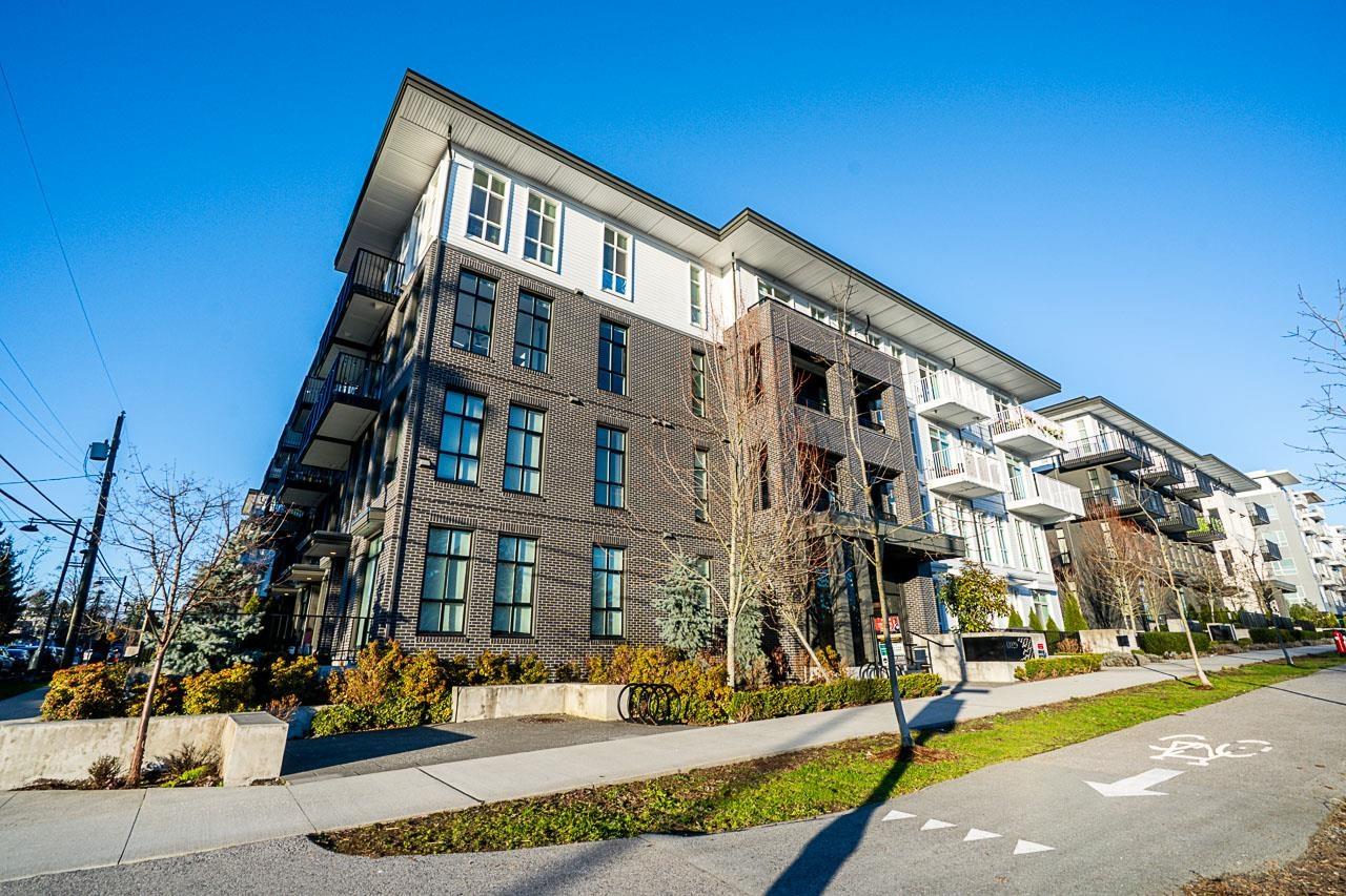 207 13929 105A AVENUE, Surrey, British Columbia