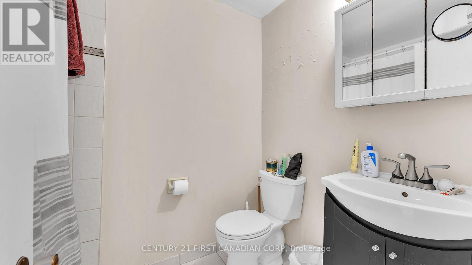 118 Wharncliffe Road S, London South, Ontario  N6J 2K3 - Photo 12 - X12823254