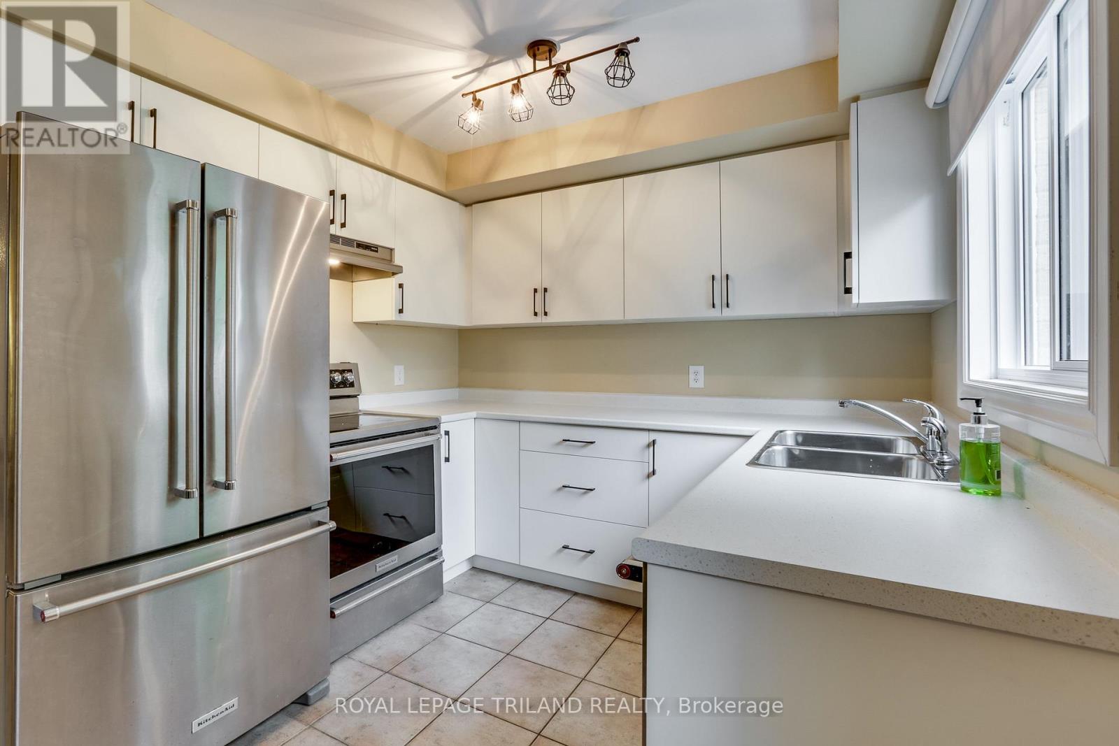 57 - 320 Westminster Avenue, London South, Ontario  N6C 5H5 - Photo 14 - X12823312