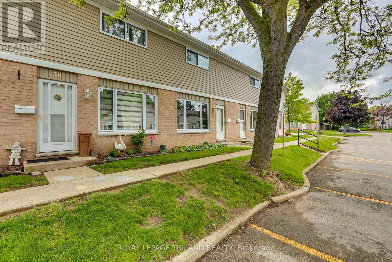 57 - 320 Westminster Avenue, London South, Ontario  N6C 5H5 - Photo 2 - X12823312