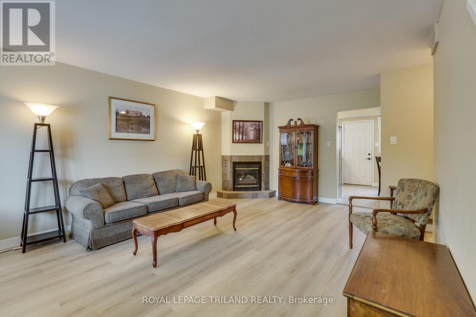 57 - 320 Westminster Avenue, London South, Ontario  N6C 5H5 - Photo 5 - X12823312