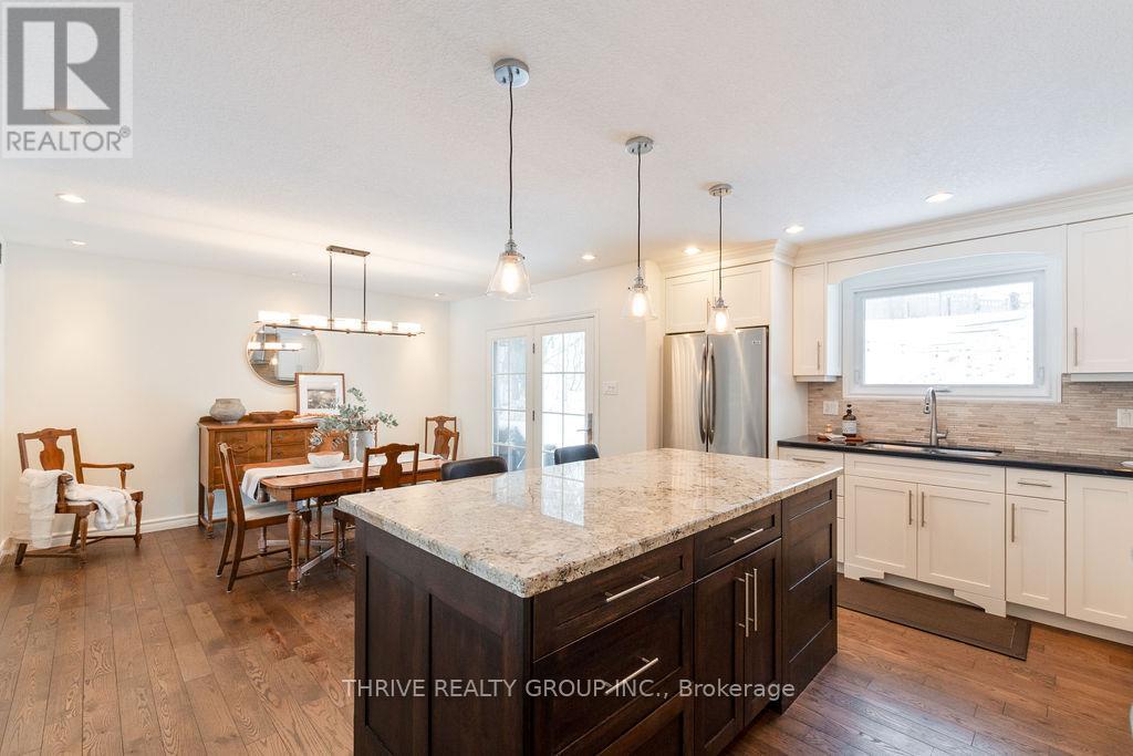 47 Compton Crescent, London South, Ontario  N6C 4E9 - Photo 12 - X12823330