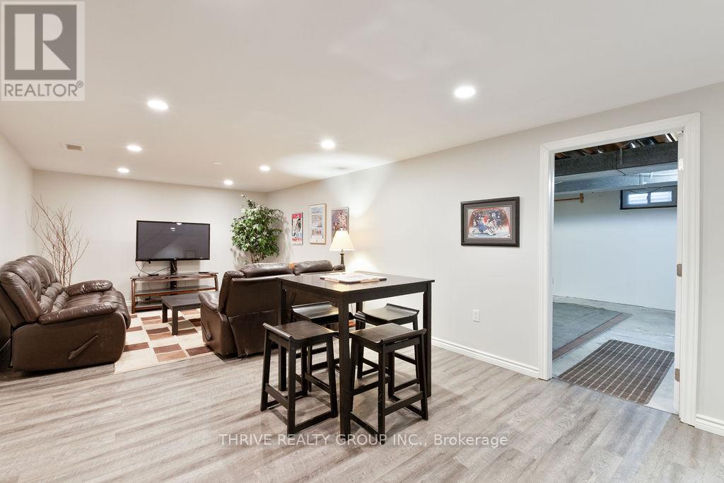 47 Compton Crescent, London South, Ontario  N6C 4E9 - Photo 34 - X12823330