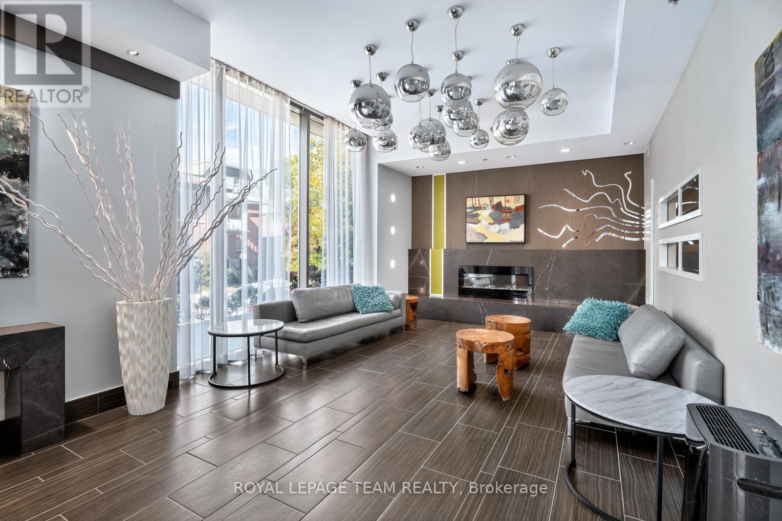 Ph3 - 118 Holmwood Avenue, Ottawa, Ontario  K1S 2P4 - Photo 3 - X12823366