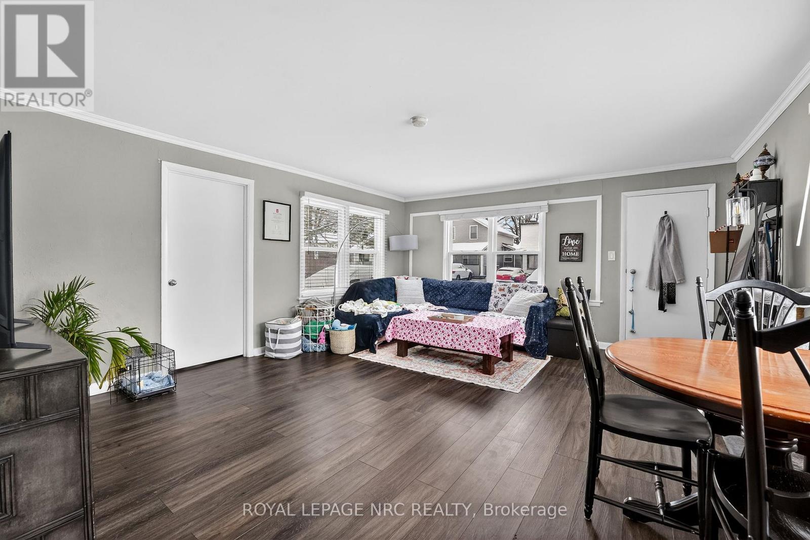 243 Derby Road, Fort Erie, Ontario  L0S 1B0 - Photo 3 - X12823326