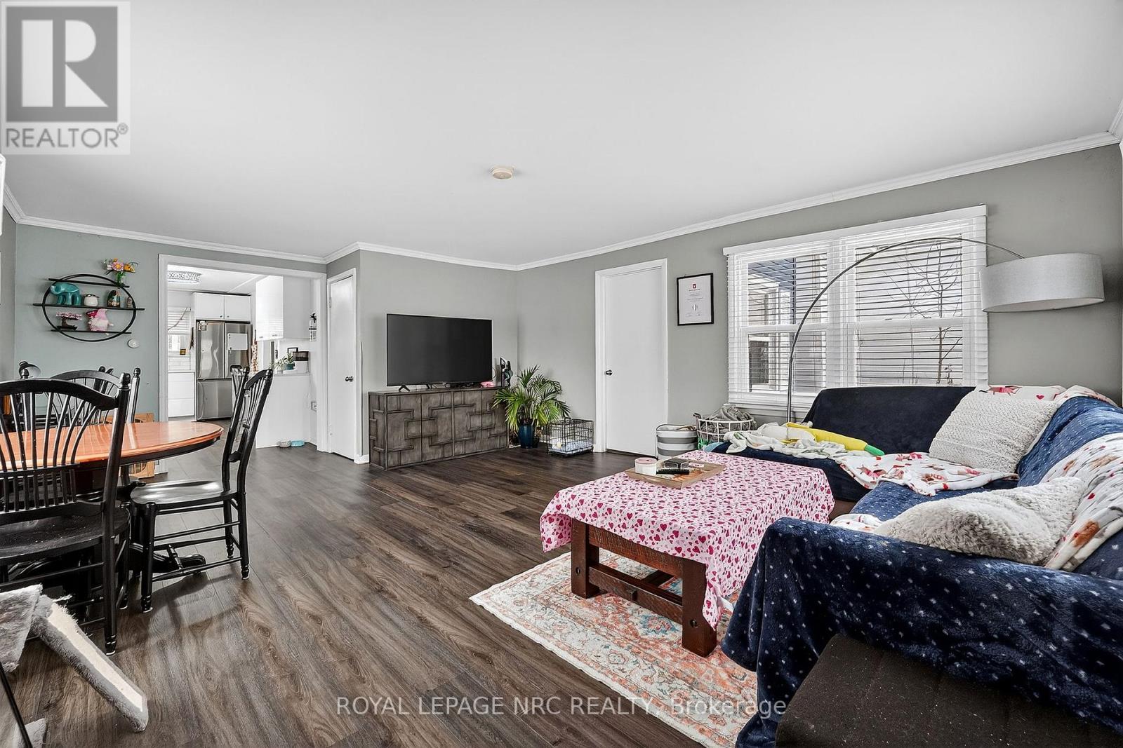 243 Derby Road, Fort Erie, Ontario  L0S 1B0 - Photo 4 - X12823326