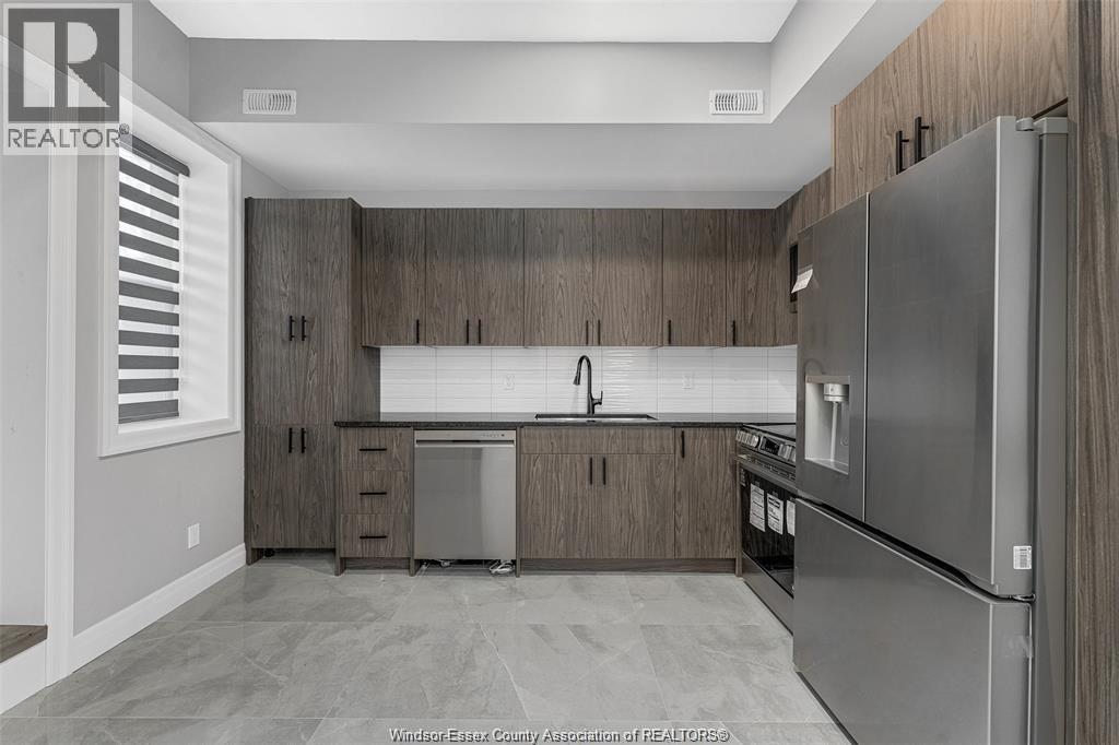 700 Brock Unit# A, Windsor, Ontario  N9C 2T4 - Photo 3 - 26004084