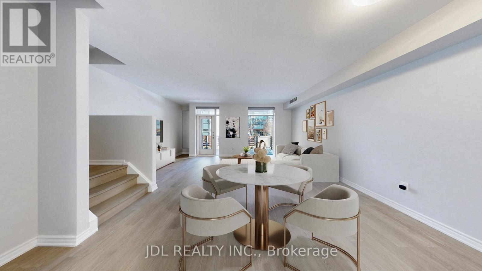 Th8 - 31 Brunel Court, Toronto, Ontario  M5V 3Y2 - Photo 3 - C12821404