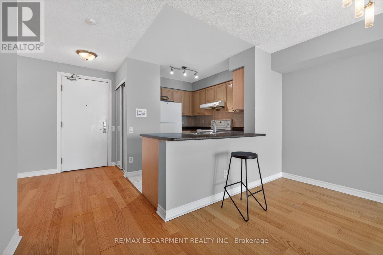 2301 - 61 Town Centre Court, Toronto, Ontario  M1P 5C5 - Photo 12 - E12795844