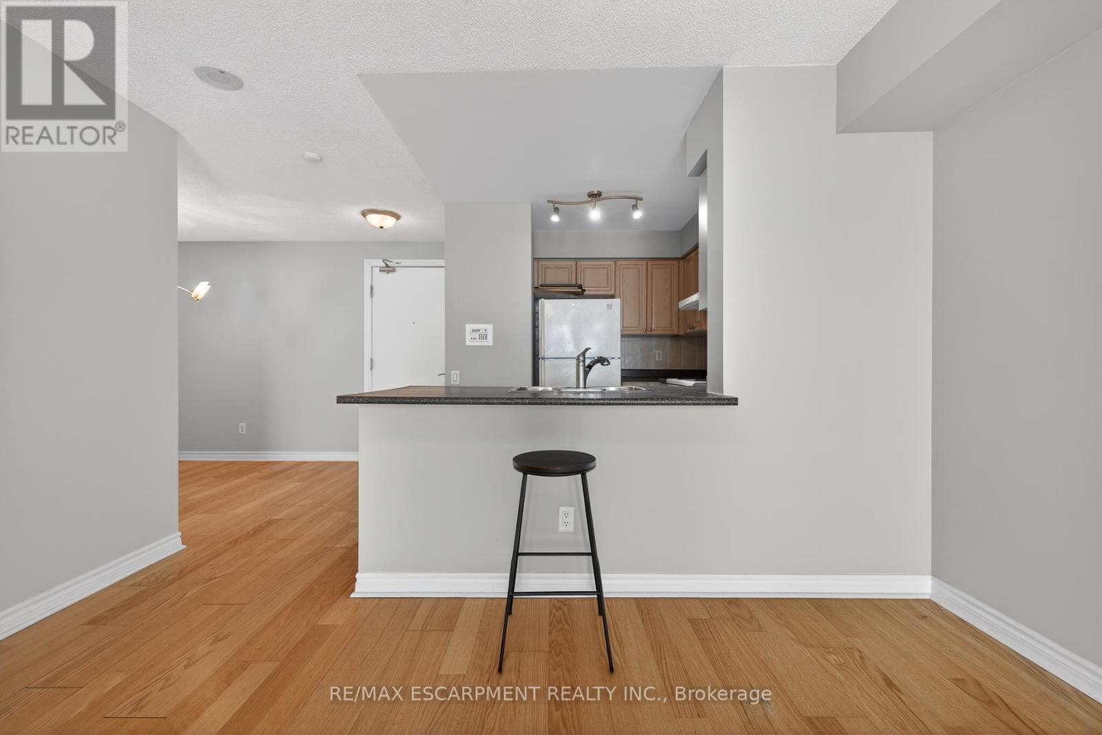 2301 - 61 Town Centre Court, Toronto, Ontario  M1P 5C5 - Photo 9 - E12795844