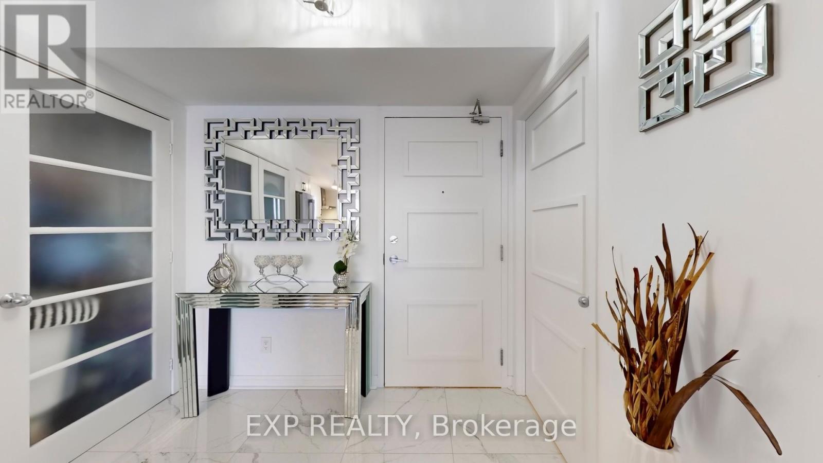 811 - 1050 The Queensway, Toronto (Islington-City Centre West), Ontario  M8Z 0A8 - Photo 4 - W12821776