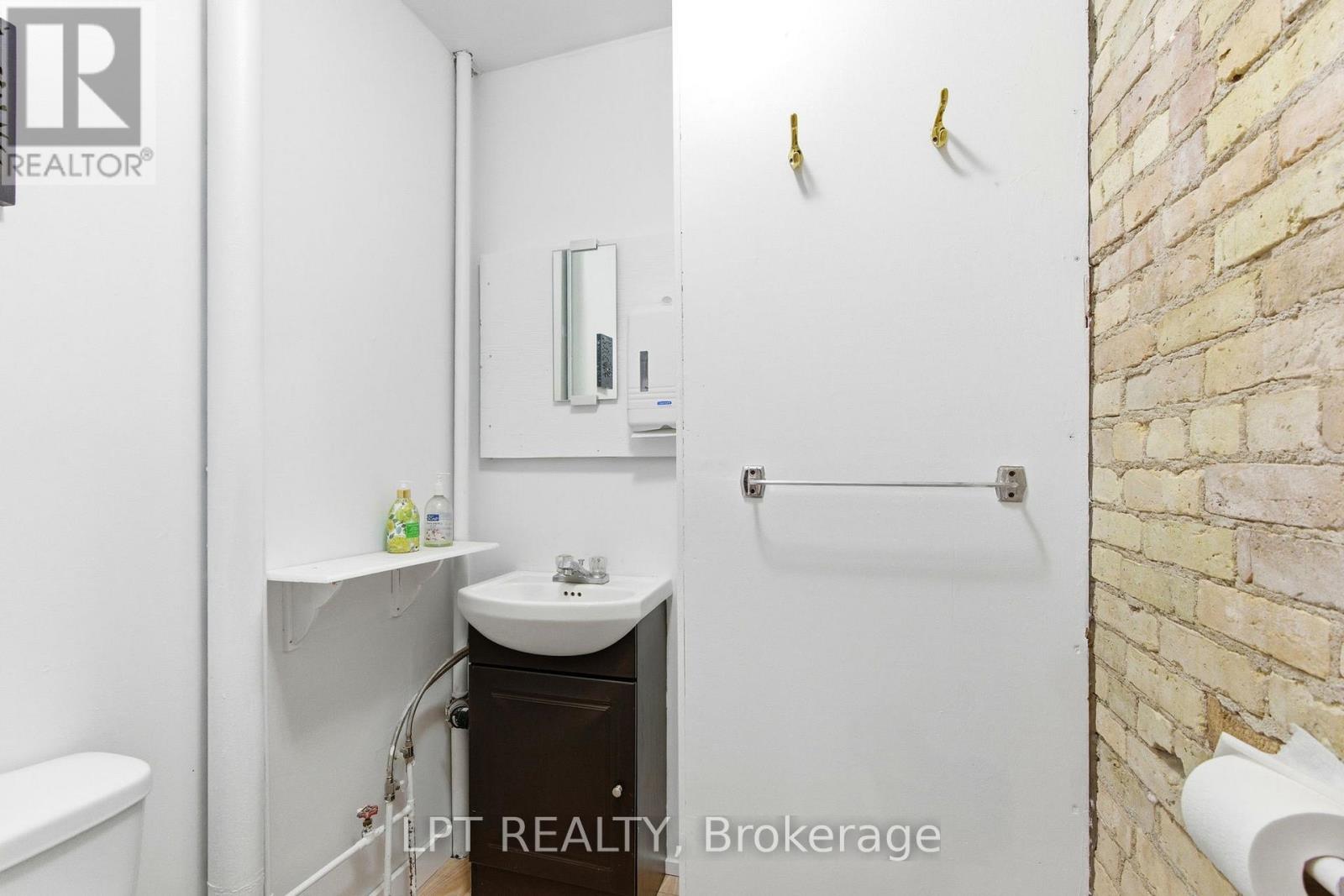 423 Main South Street, South Huron, Ontario  N0M 1S2 - Photo 14 - X12733554