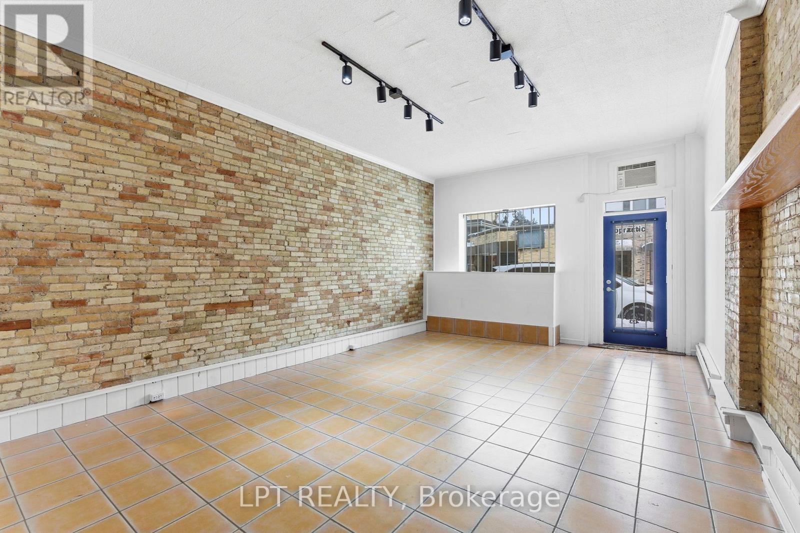 423 Main South Street, South Huron, Ontario  N0M 1S2 - Photo 10 - X12733554