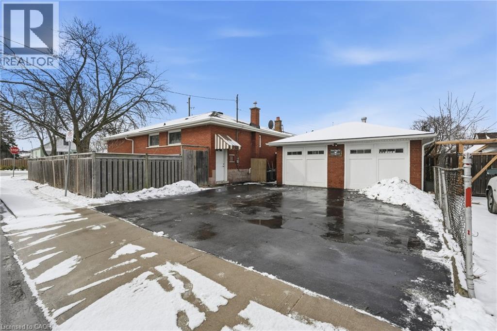 319 Vansitmart Avenue, Hamilton, Ontario  L8H 3B5 - Photo 3 - 40804617