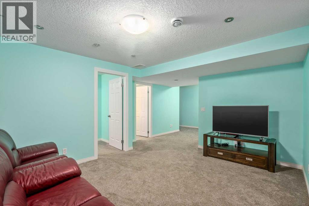 254 Silverado Plains Circle Sw, Calgary, Alberta  T2X 0R5 - Photo 32 - A2282027