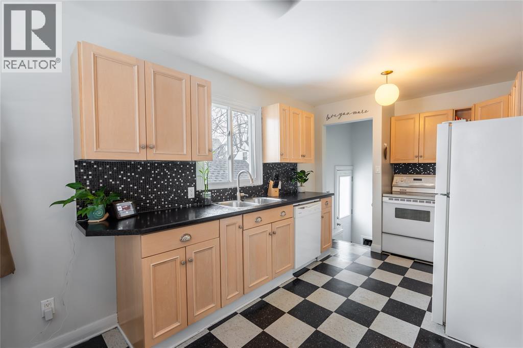 184 Gordon Street, Sarnia, Ontario  N7T 6N9 - Photo 9 - 26004075