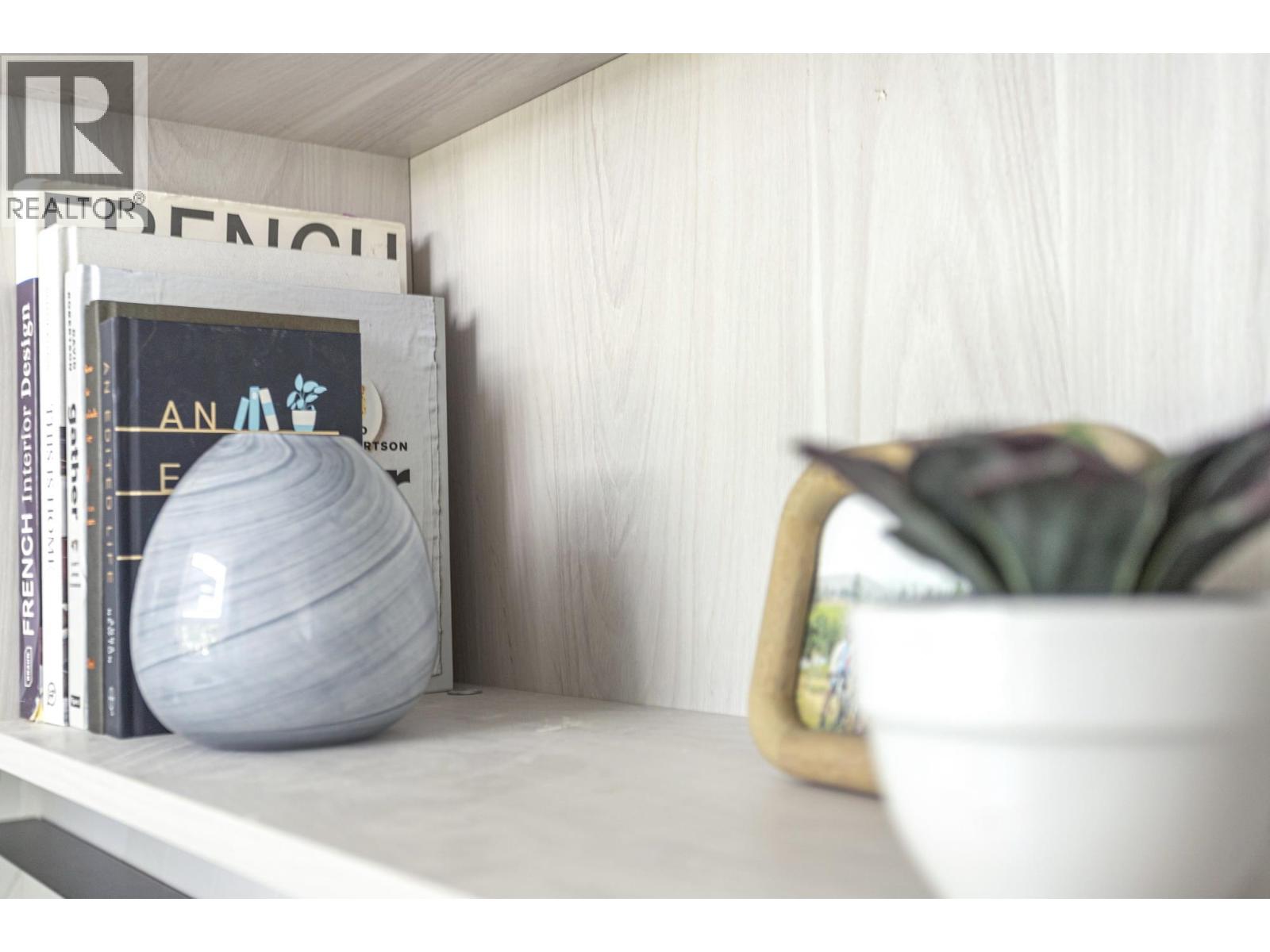 Listing Picture 13 of 38 : 3249 CLIVE AVENUE, Vancouver / 溫哥華 - 魯藝地產 Yvonne Lu Group - MLS Medallion Club Member