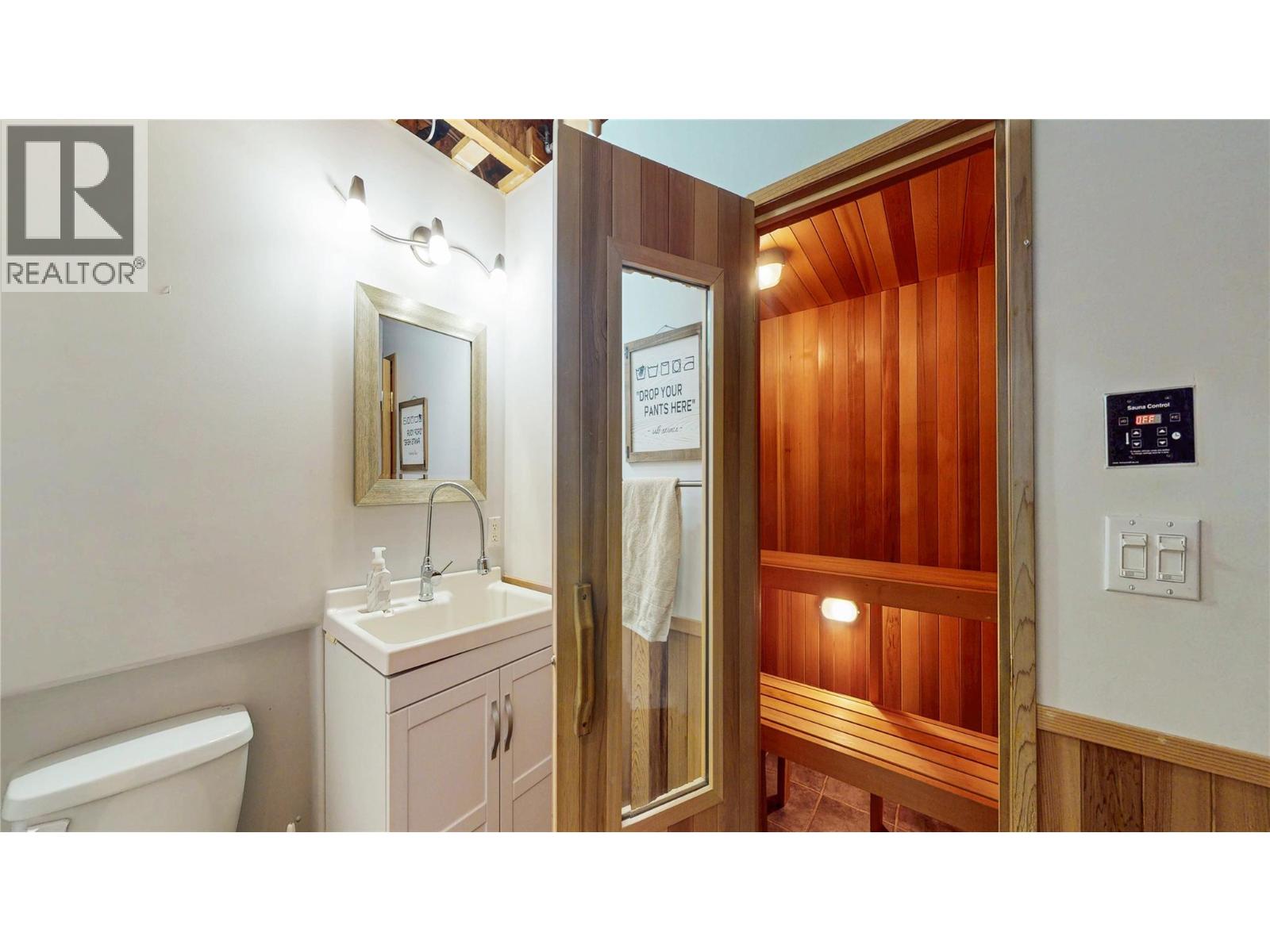 1550 Mt Fisher Crescent N, Cranbrook, British Columbia  V1C 7J6 - Photo 22 - 10376931