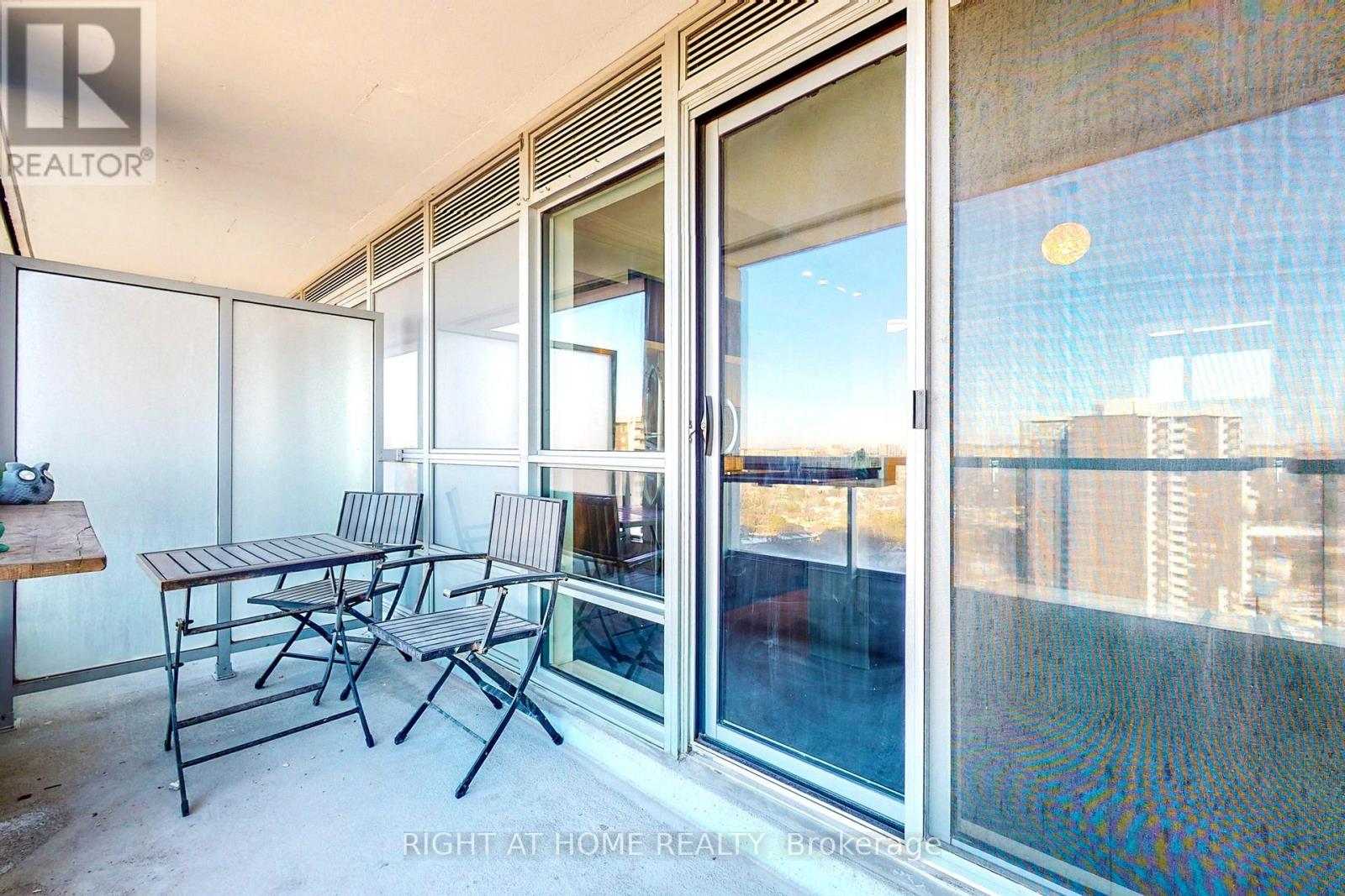 1805 - 2015 Sheppard Avenue E, Toronto, Ontario  M2J 1W6 - Photo 27 - C12823266