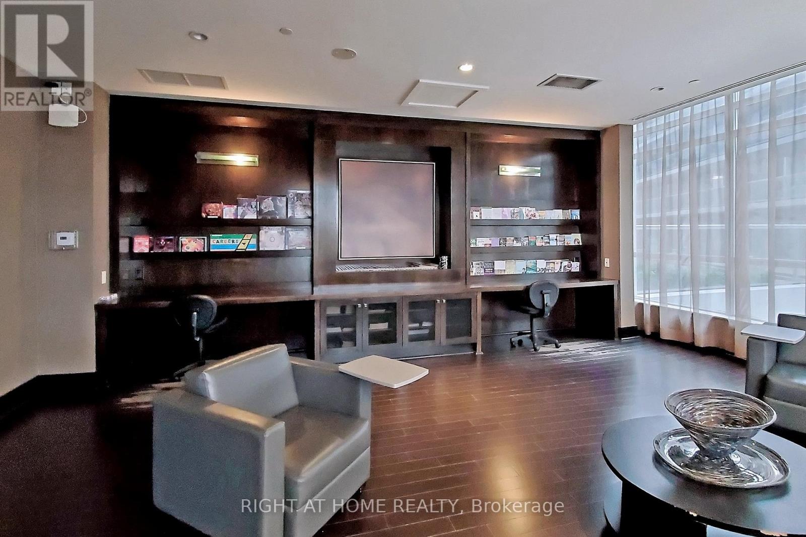 1805 - 2015 Sheppard Avenue E, Toronto, Ontario  M2J 1W6 - Photo 32 - C12823266