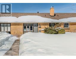 16 BURDOCK LANE, Toronto, Ontario