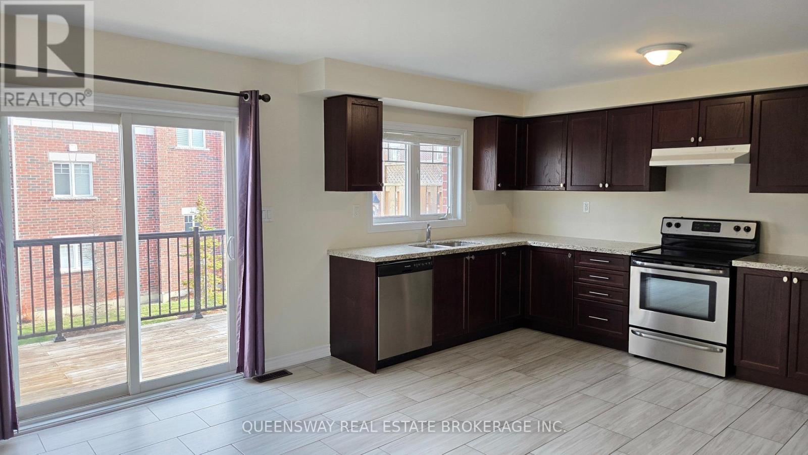 70 Streathern Way, Clarington, Ontario  L1C 0S4 - Photo 7 - E12823308