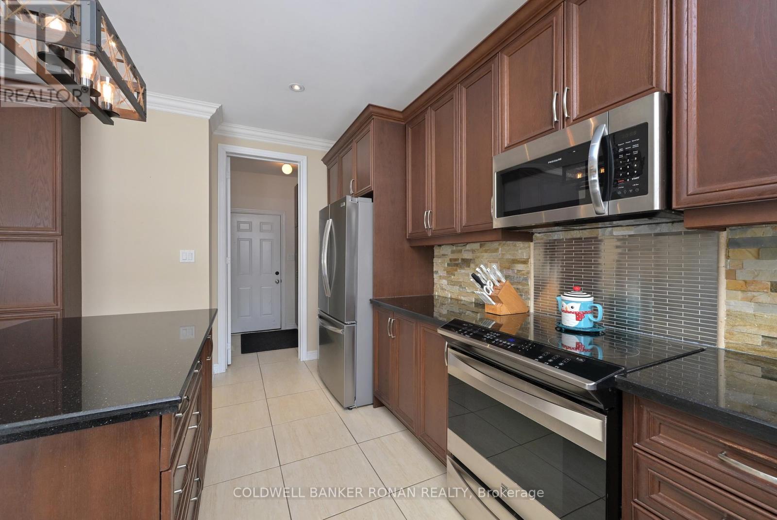 3 Swenson Street, New Tecumseth (Alliston), Ontario  L9R 0J6 - Photo 9 - N12812222