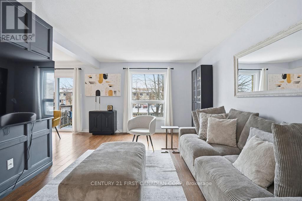 Photo 7 of 48 for 28 - 750 Osgoode Drive S