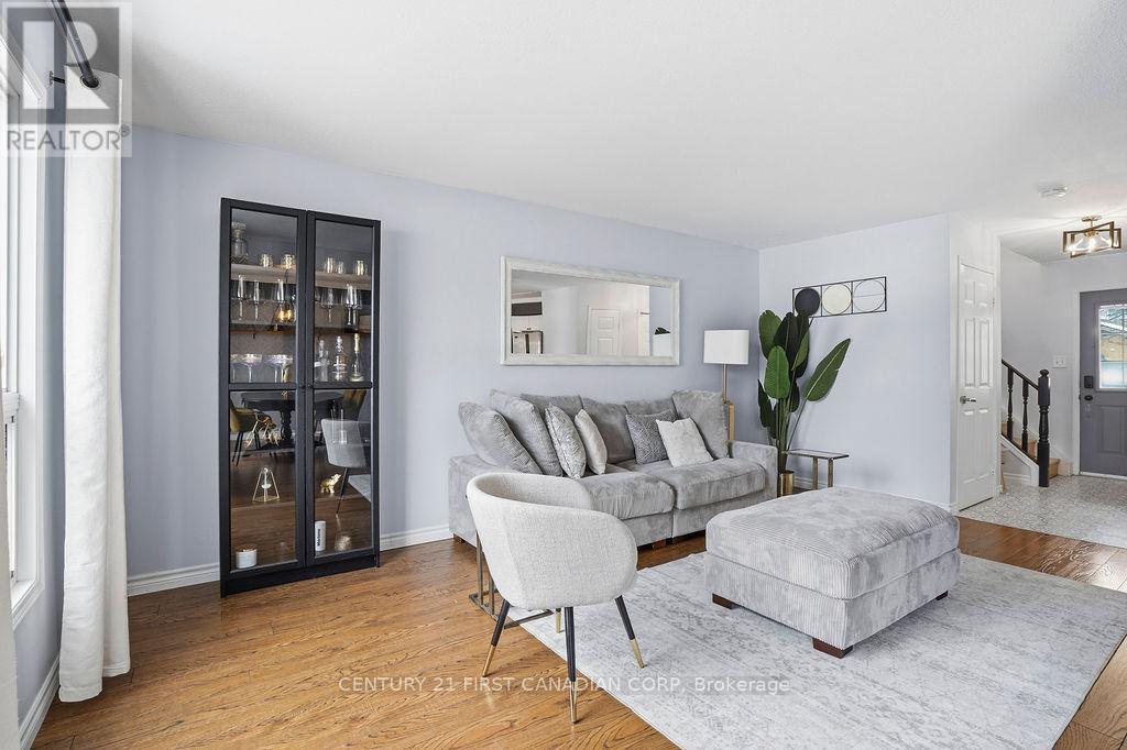 Photo 9 of 48 for 28 - 750 Osgoode Drive S