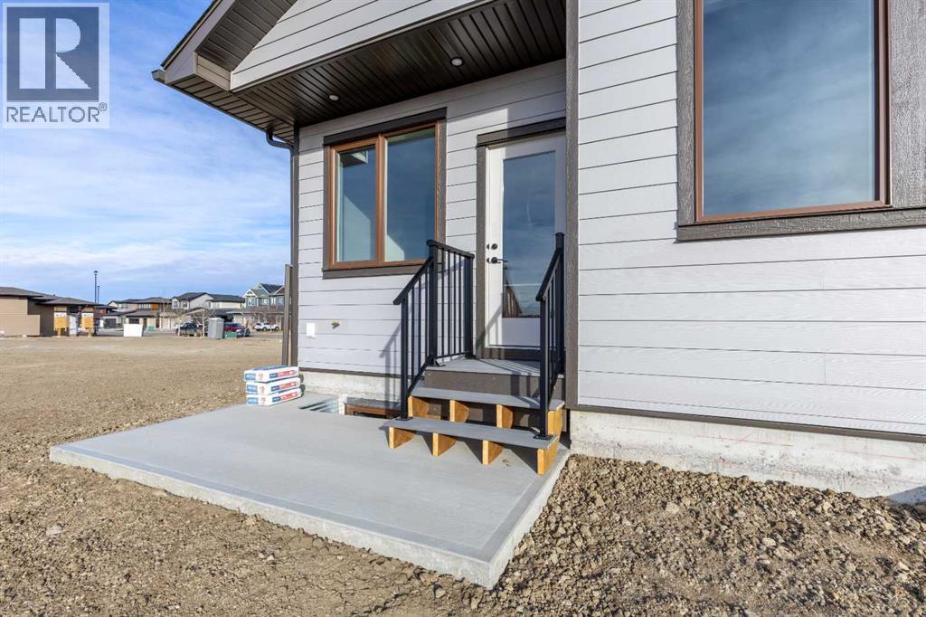 322 Canyon Meadows Road W, Lethbridge, Alberta  T1K 8E7 - Photo 38 - A2277428