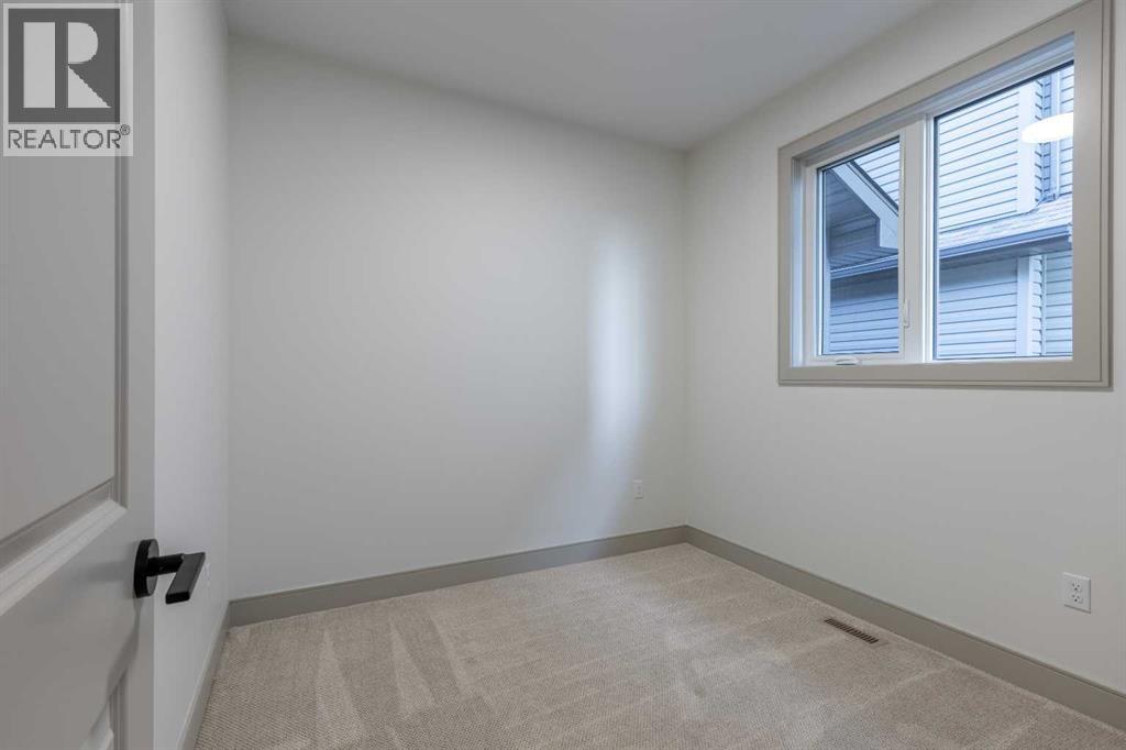 322 Canyon Meadows Road W, Lethbridge, Alberta  T1K 8E7 - Photo 8 - A2277428