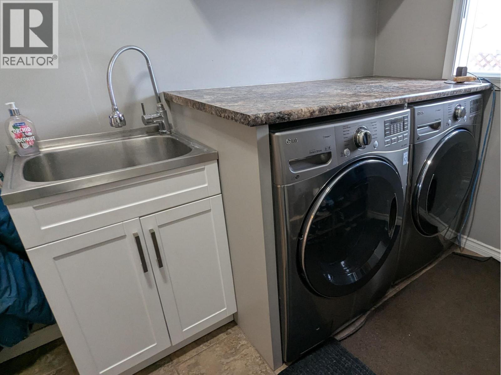 1373 Cronin Place, Smithers, British Columbia  V0J 2N0 - Photo 24 - R3093245