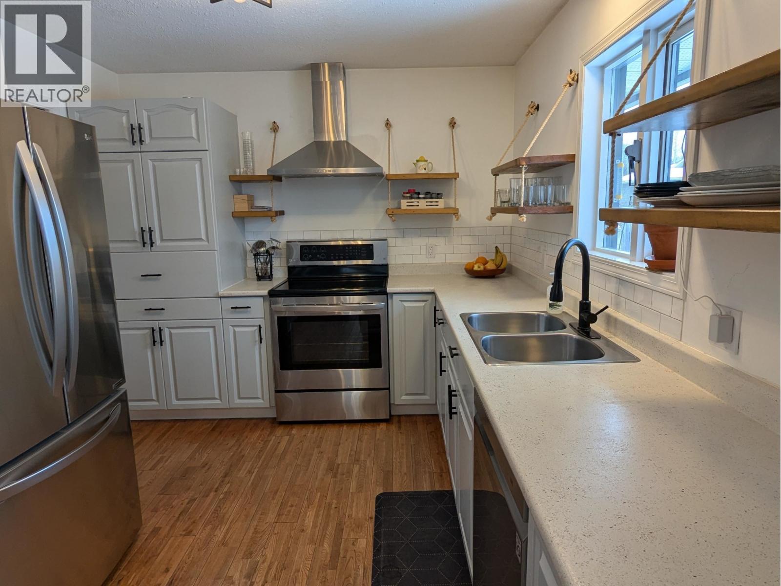 1373 Cronin Place, Smithers, British Columbia  V0J 2N0 - Photo 14 - R3093245