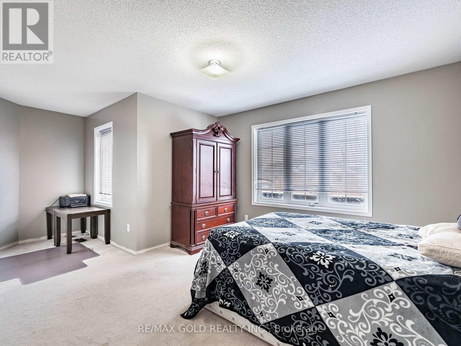 18 Travis Crescent, Brampton, Ontario  L7A 0P2 - Photo 25 - W12823256