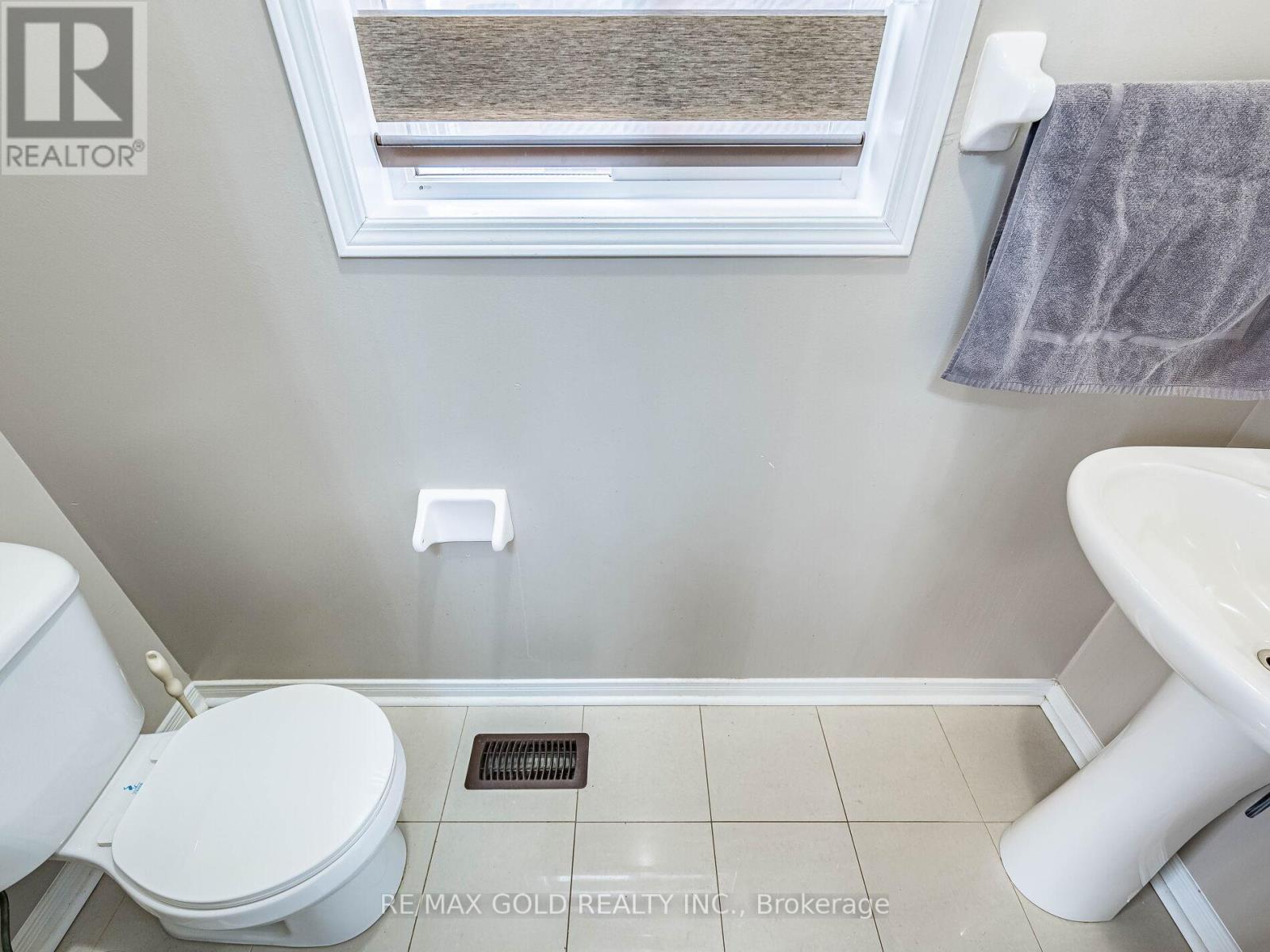 18 Travis Crescent, Brampton, Ontario  L7A 0P2 - Photo 30 - W12823256