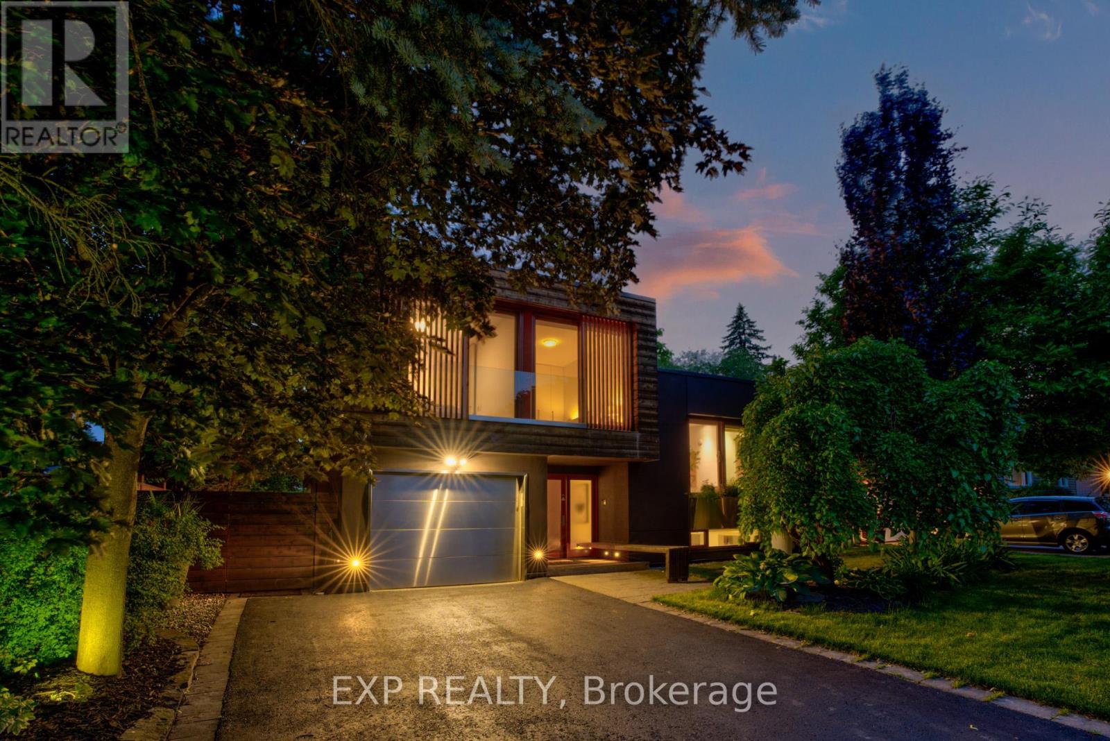 26 RICHMOND DRIVE, Brampton, Ontario