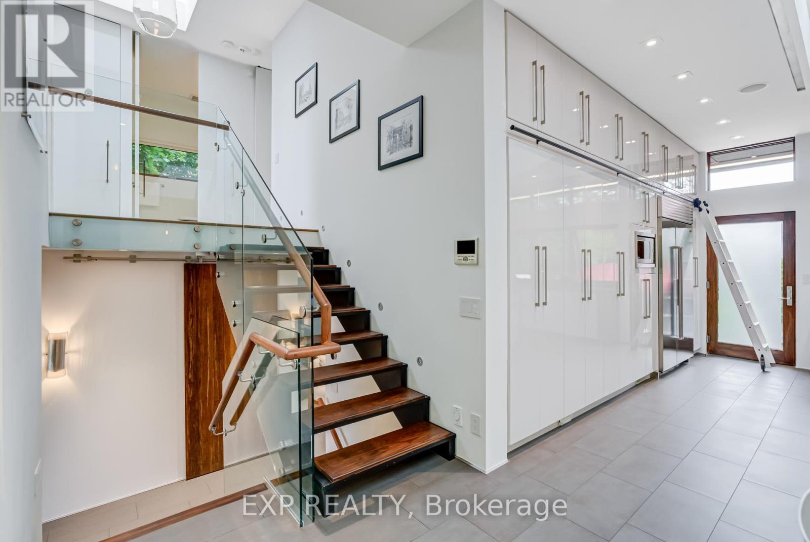 26 Richmond Drive, Brampton, Ontario  L6W 2E9 - Photo 16 - W12823286