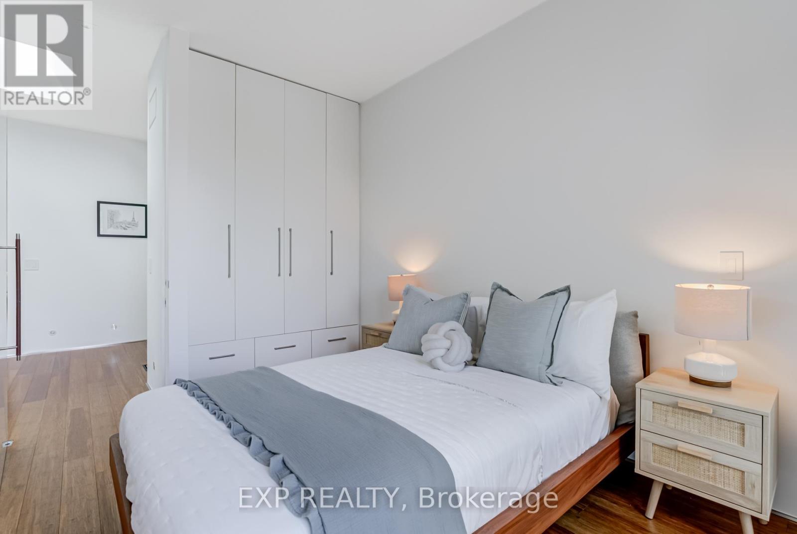 26 Richmond Drive, Brampton, Ontario  L6W 2E9 - Photo 24 - W12823286