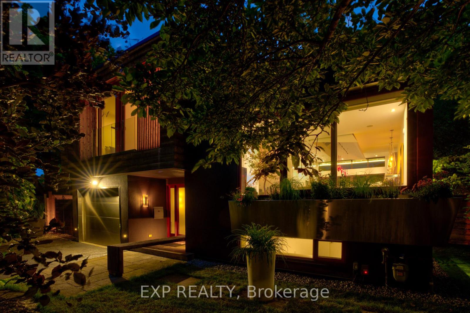 26 Richmond Drive, Brampton, Ontario  L6W 2E9 - Photo 5 - W12823286