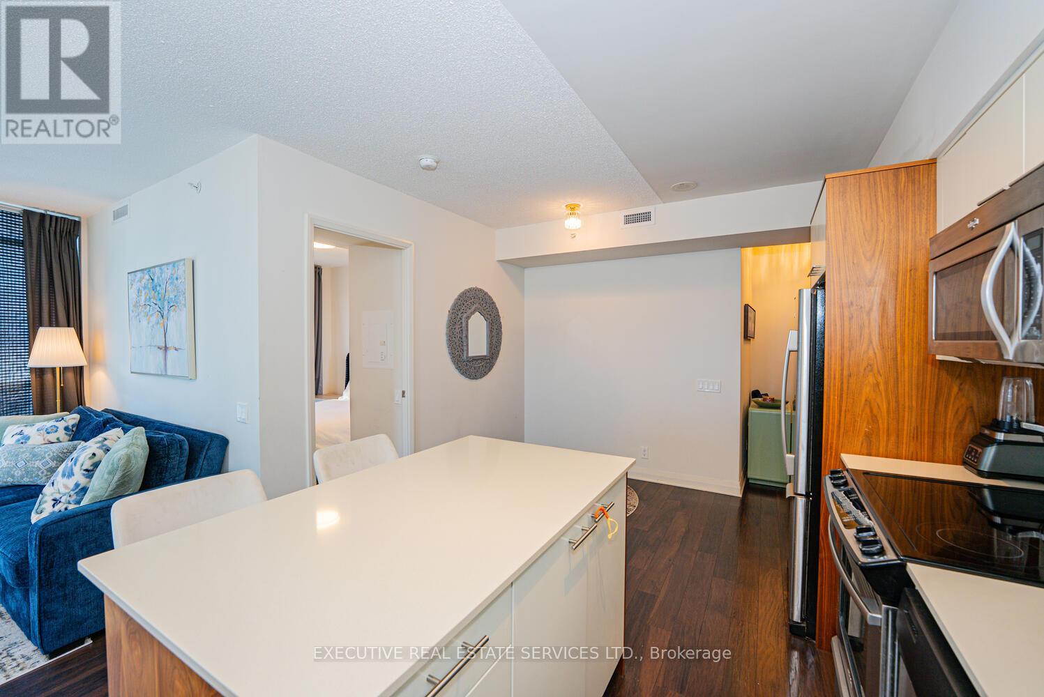 1804 - 5 Valhalla Inn Road, Toronto, Ontario  M9B 1S9 - Photo 15 - W12823294