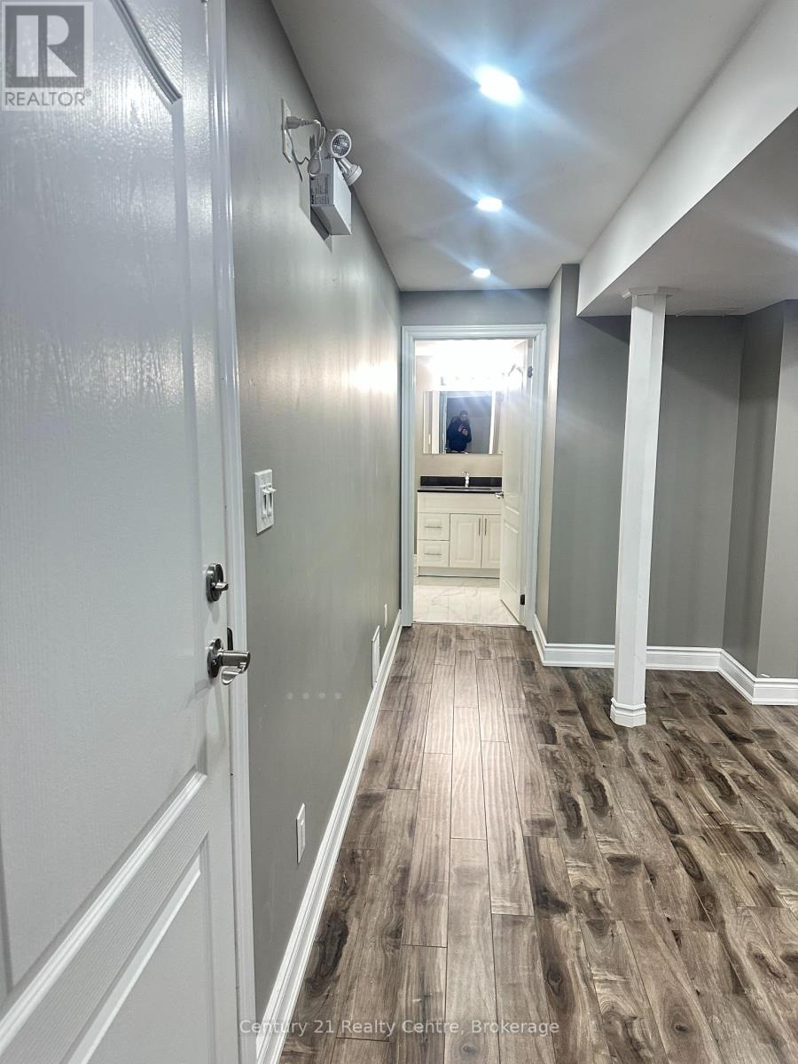 4 Cultivar Road, Brampton, Ontario  L6P 3M4 - Photo 3 - W12823304