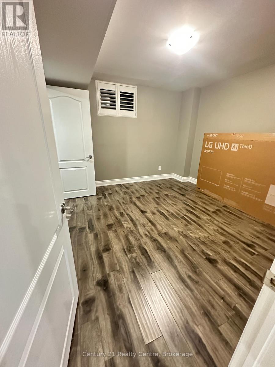 4 Cultivar Road, Brampton, Ontario  L6P 3M4 - Photo 7 - W12823304