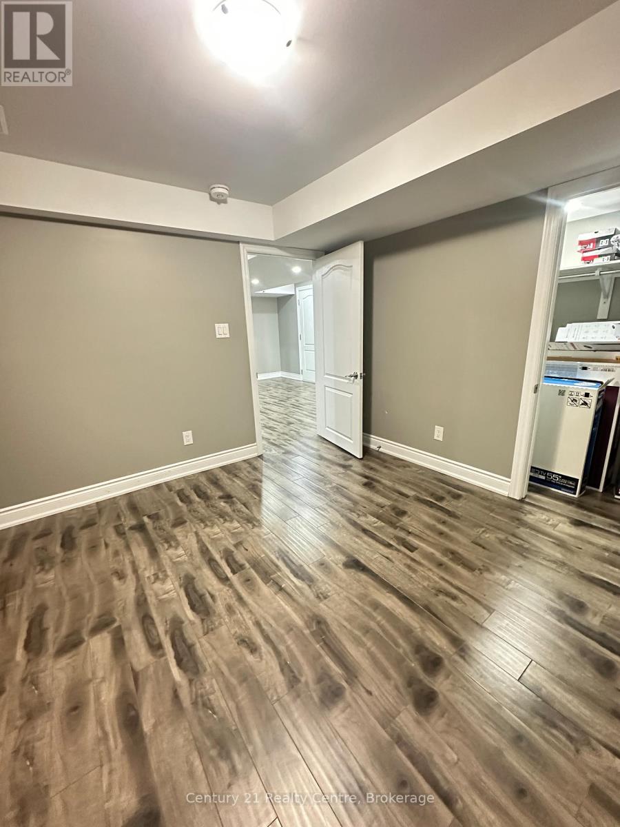 4 Cultivar Road, Brampton, Ontario  L6P 3M4 - Photo 8 - W12823304