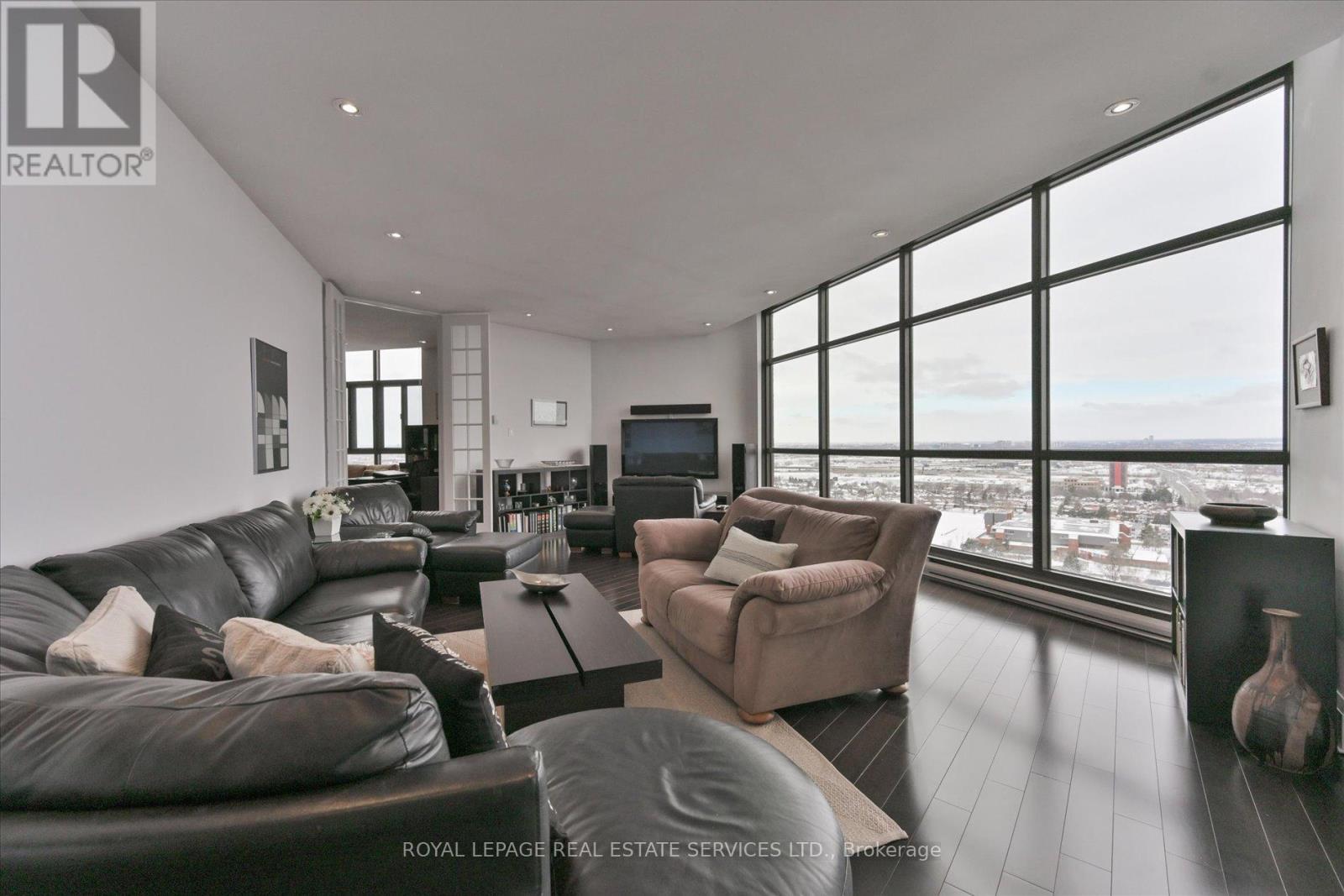 Ph03 - 2010 Islington Avenue, Toronto, Ontario  M9P 3S8 - Photo 11 - W12823322