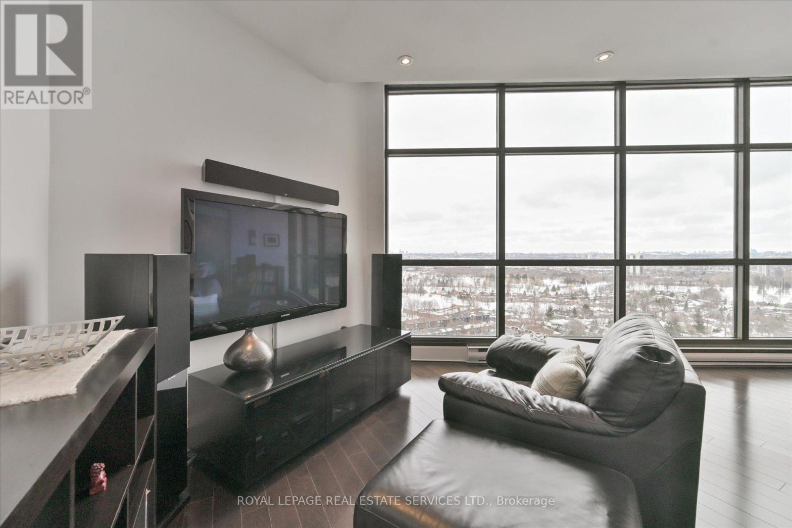 Ph03 - 2010 Islington Avenue, Toronto, Ontario  M9P 3S8 - Photo 14 - W12823322