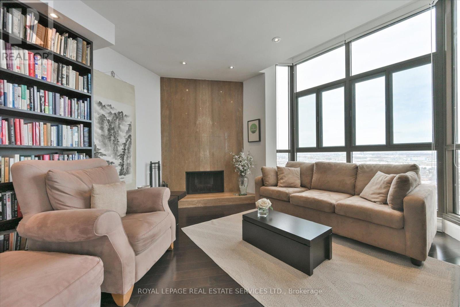 Ph03 - 2010 Islington Avenue, Toronto, Ontario  M9P 3S8 - Photo 18 - W12823322