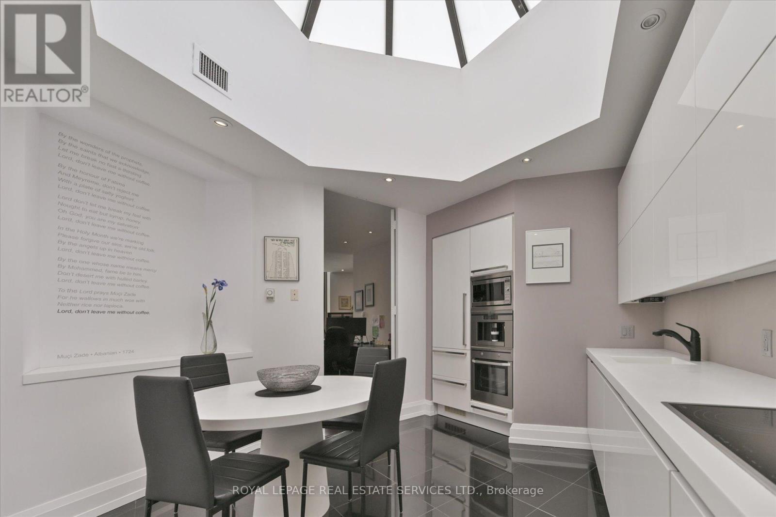 Ph03 - 2010 Islington Avenue, Toronto, Ontario  M9P 3S8 - Photo 22 - W12823322