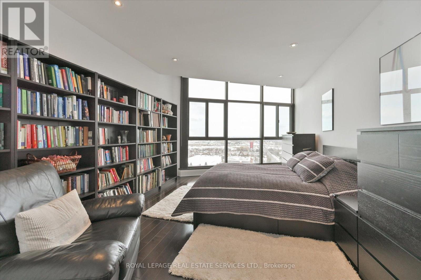 Ph03 - 2010 Islington Avenue, Toronto, Ontario  M9P 3S8 - Photo 28 - W12823322