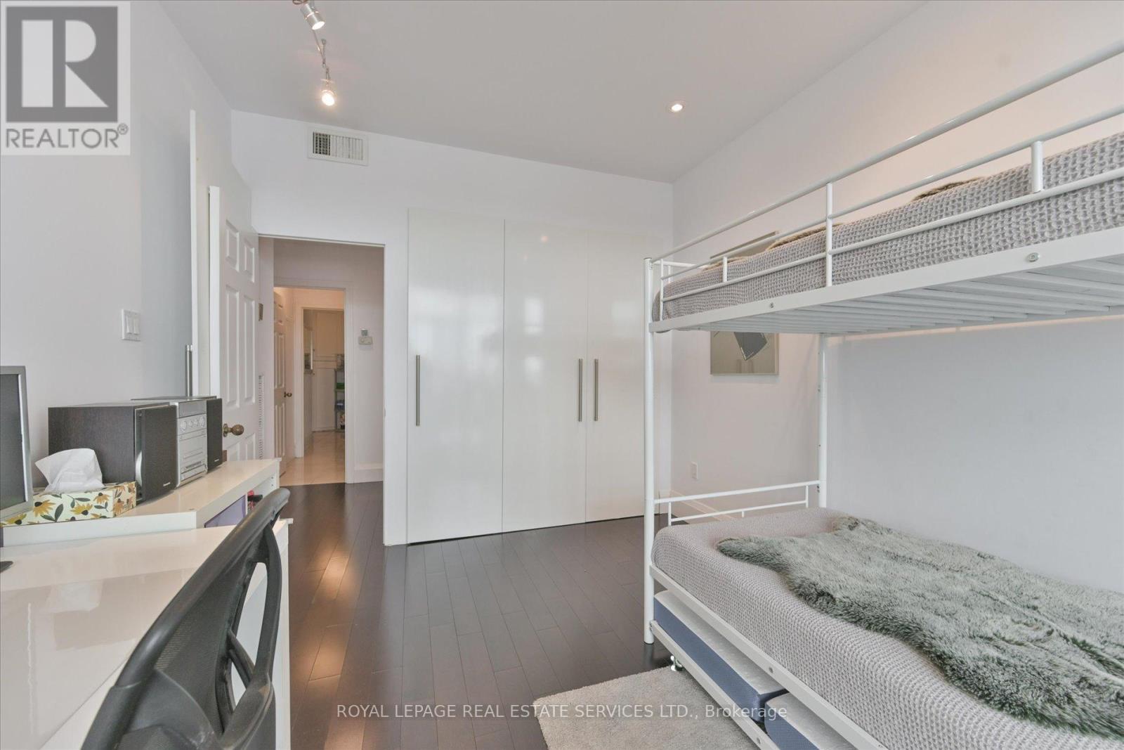 Ph03 - 2010 Islington Avenue, Toronto, Ontario  M9P 3S8 - Photo 35 - W12823322